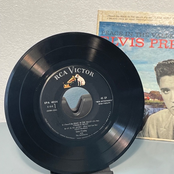 Elvis Presley 45 Record - Peace In The Valley - Picture 4 of 4